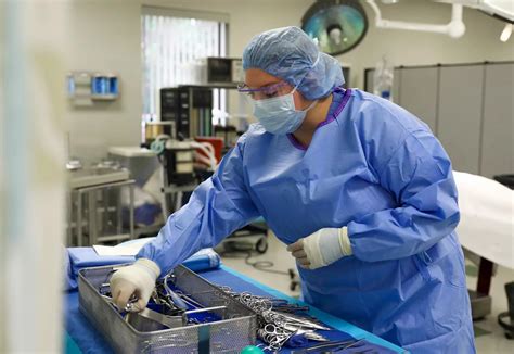 Surgical Technologist