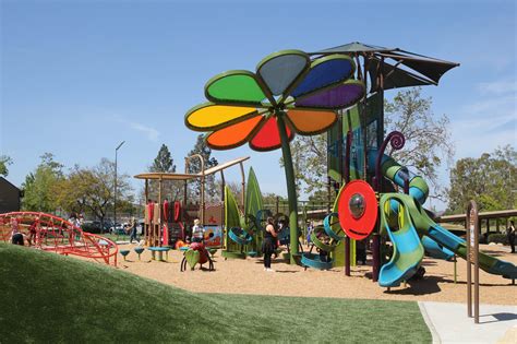 Thousand Oaks Community Park