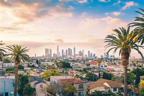 Time Impacts Life in Los Angeles