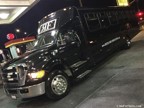 tour shuttle
