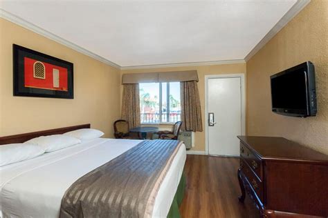 Travelodge El Cajon Amenities