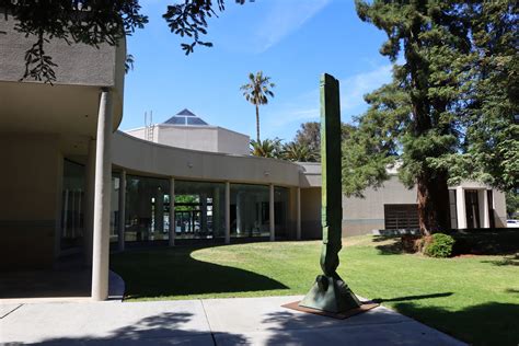 Triton Museum of Art