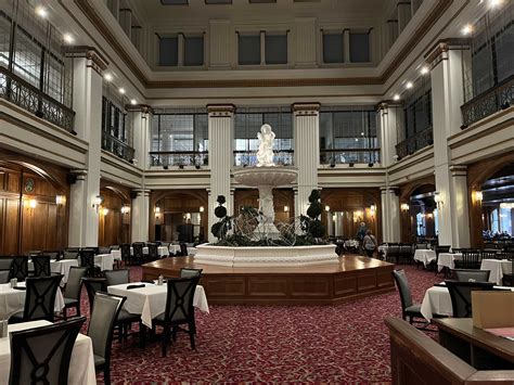 The Walnut Room Chicago historic decor