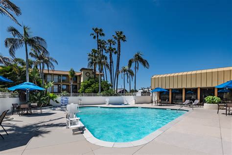 Wyndham Garden San Diego Exterior